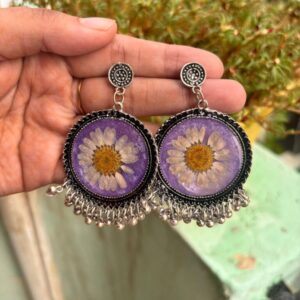 Handmade Lavender Resin Floral Statement Earrings – Real Daisy Flower Vintage Dangle Earrings